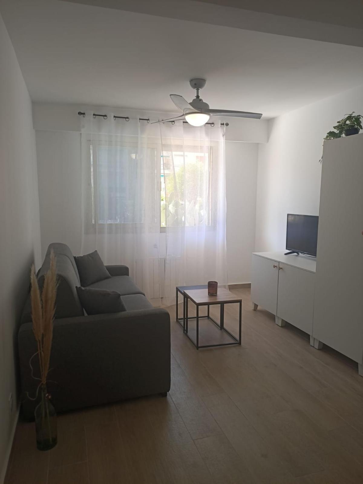 06bt - Close To Everything Apartment