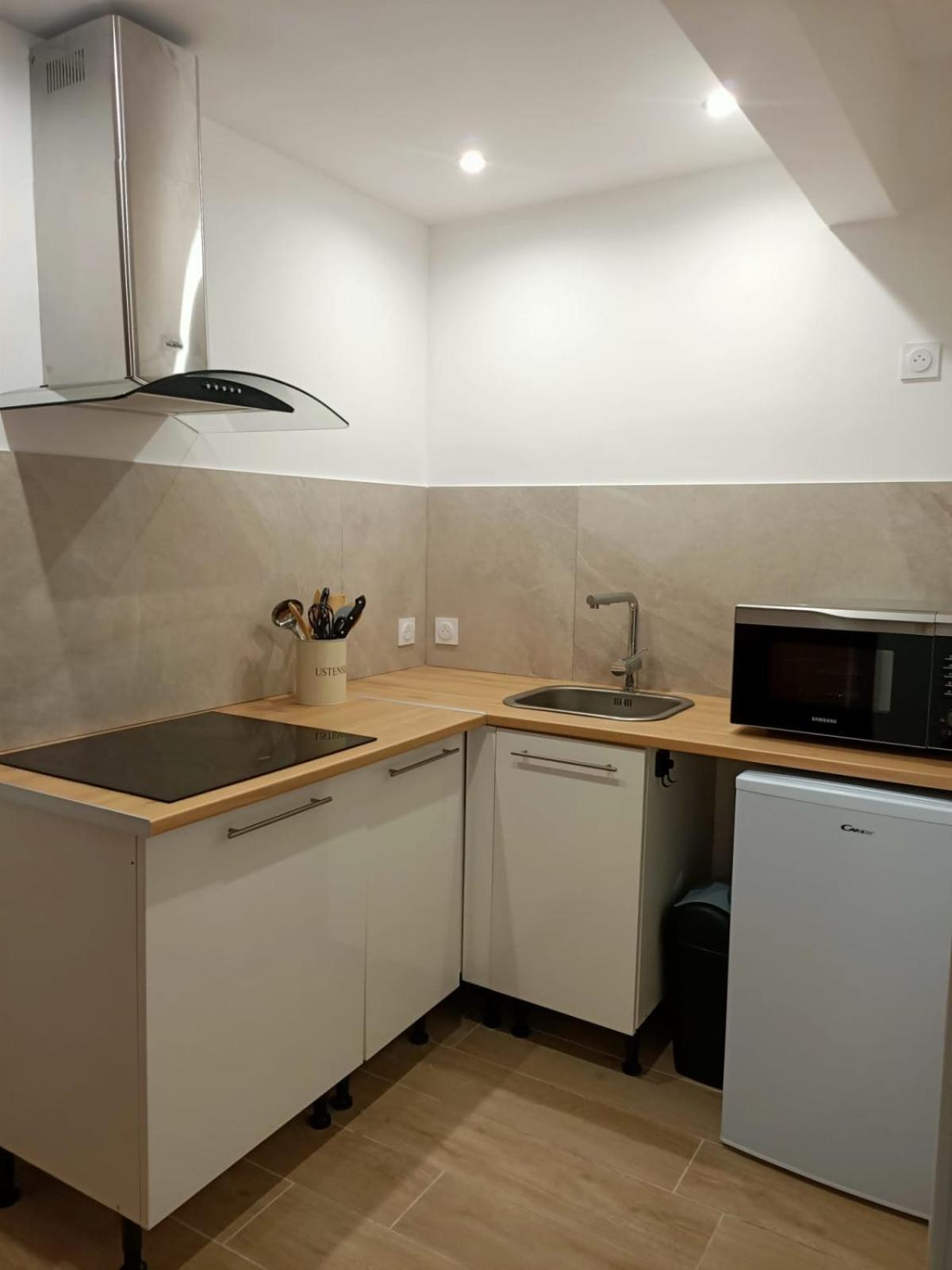 06bt - Close To Everything Apartment *